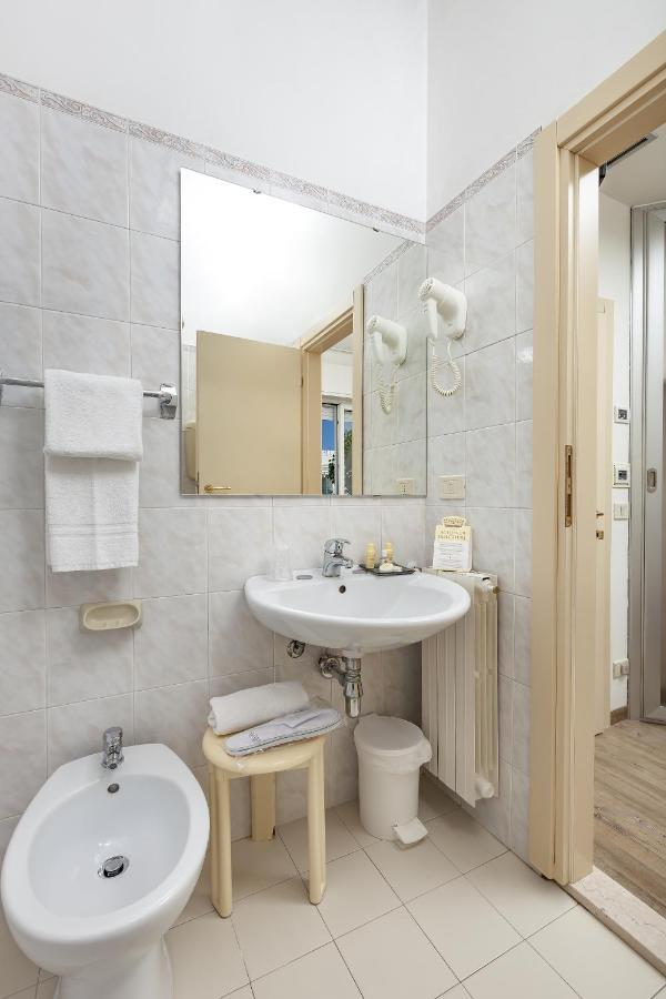 Ariminum Hotel Ρίμινι Εξωτερικό φωτογραφία
